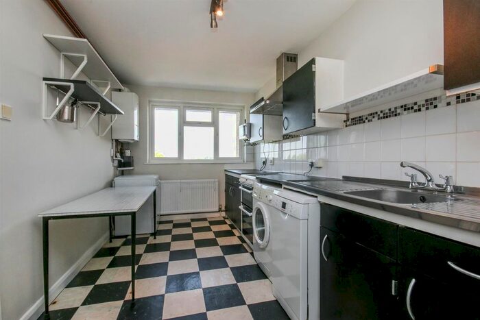 2 Bedroom Flat To Rent In Muswell Hill, London, N10