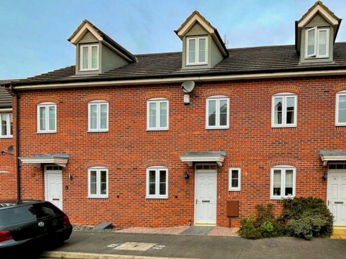 3 Bedroom Town House To Rent In Widdowson Road, Long Eaton, Nottingham NG10