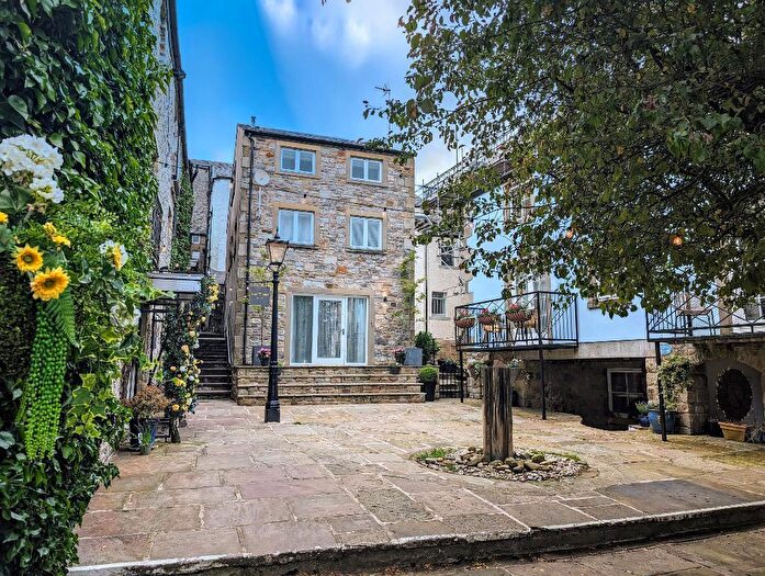 3 Bedroom Detached House To Rent In Saddlers Mews, Clitheroe, BB7