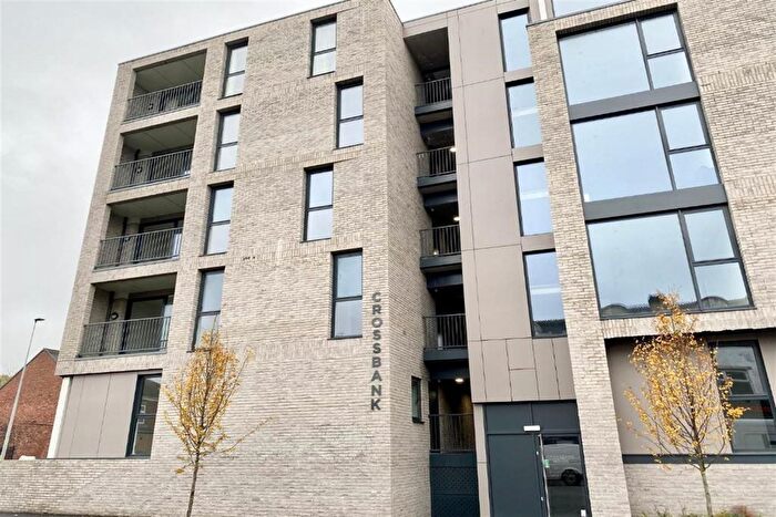 1 Bedroom Flat To Rent In Crossbank House Lower Broughton Road, Salford, M7