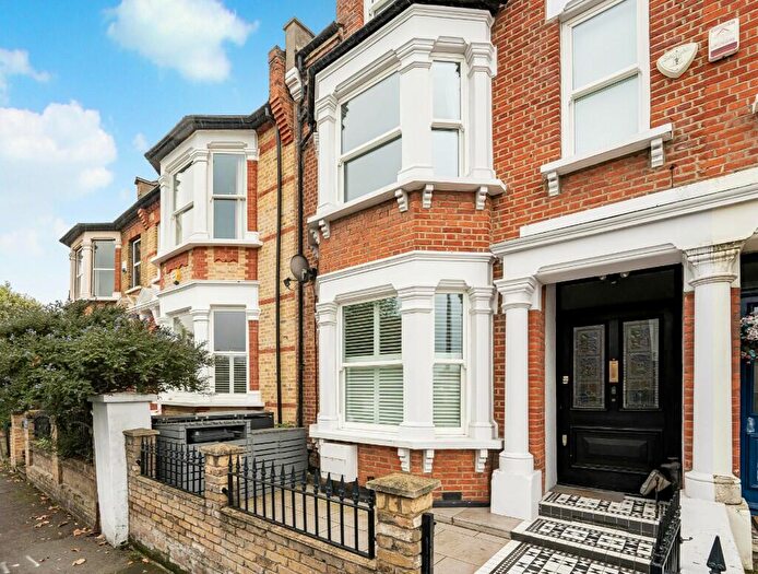 5 Bedroom Terraced House For Sale In Marlborough Road, London, E18