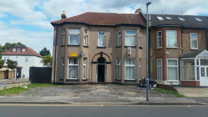 1 Bedroom Flat To Rent In Argyle Road, Ilford, IG1