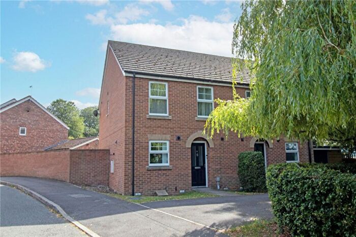 3 Bedroom Semi Detached House For Sale In Oak Drive, Barton-Upon-Humber, DN18