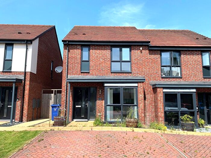 3 Bedroom Semi-Detached House For Sale In Fell Avenue, Newcastle, Staffordshire, ST5
