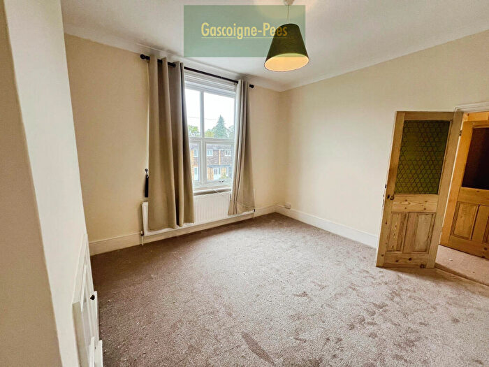 2 Bedroom Apartment To Rent In Station Road, West Byfleet, KT14