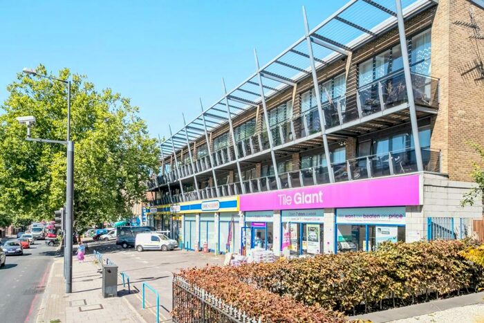 2 Bedroom Apartment To Rent In Streamline Mews, East Dulwich, London, SE22