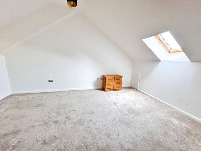 2 Bedroom Maisonette To Rent In Maritime House, Greens End, Woolwich, London, SE18