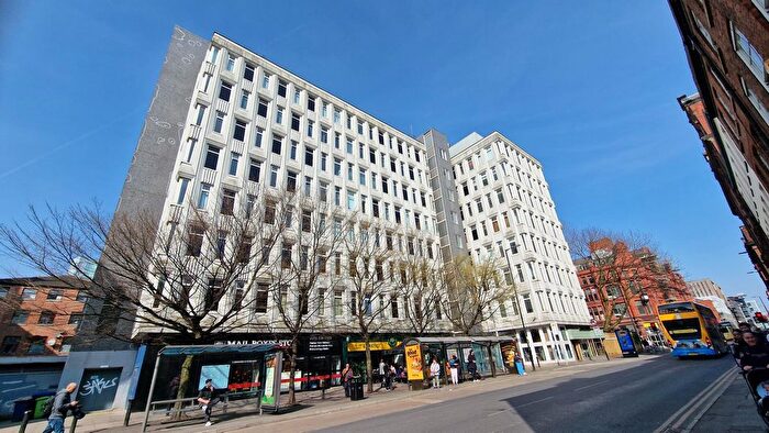2 Bedroom Flat To Rent In Lever Street, Manchester, M1