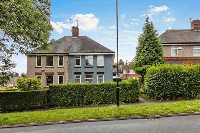 3 Bedroom Semi-Detached House To Rent In Bellhouse Road, Sheffield, South Yorkshire, S5
