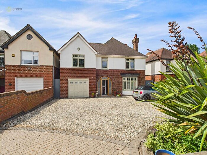 5 Bedroom Detached House For Sale In Comberford Road, Tamworth, B79