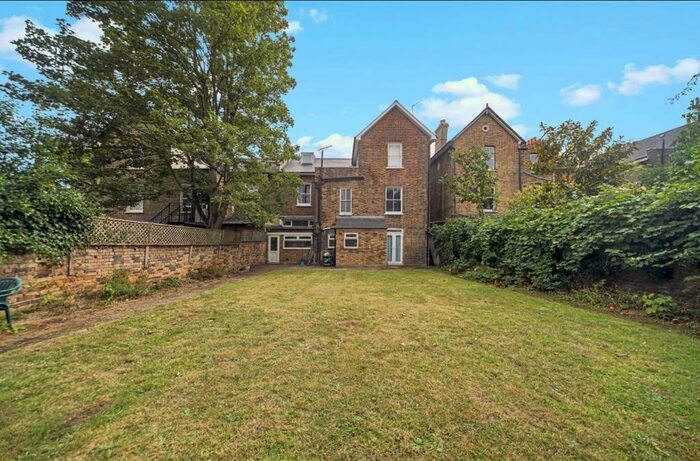 4 Bedroom Flat To Rent In Tyrwhitt Road, London, SE4