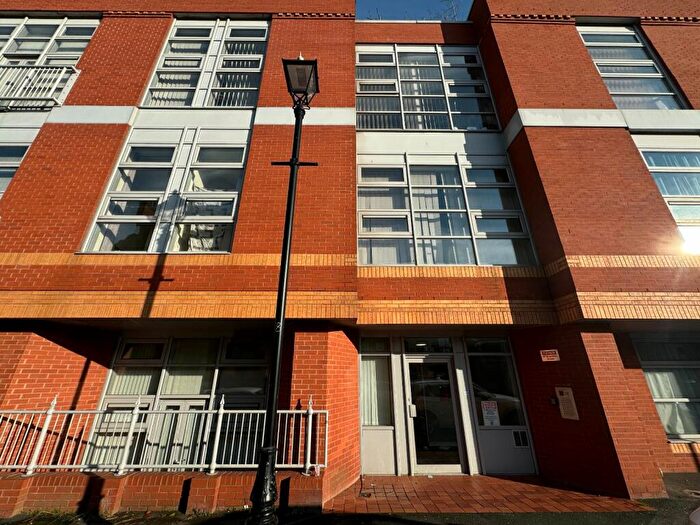 1 Bedroom Apartment To Rent In Apartment, Platinum, Branston Street, Birmingham, B18