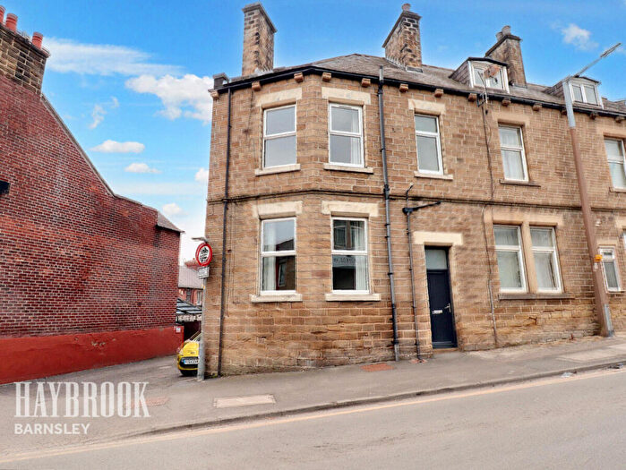 3 Bedroom Terraced House For Sale In Hoyle Mill Road, Barnsley, S70