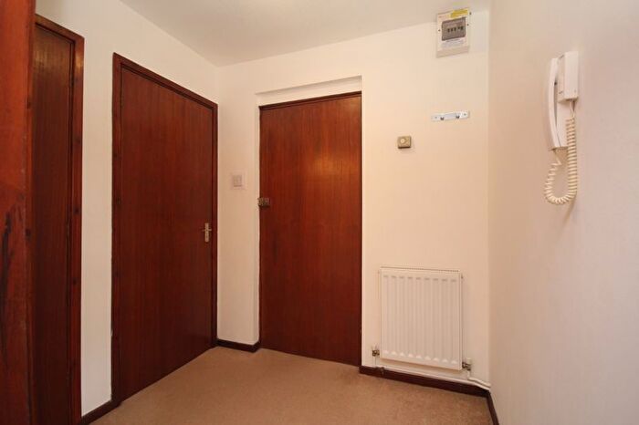 1 Bedroom Flat For Sale In Springwell Road, Tonbridge, TN9