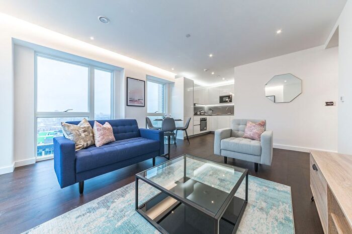 1 Bedroom Flat To Rent In Denver Building, London, SW11