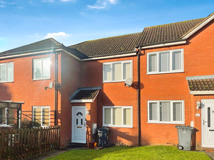 2 Bedroom Terraced House For Sale In Park Farm Close, Henlow, SG16
