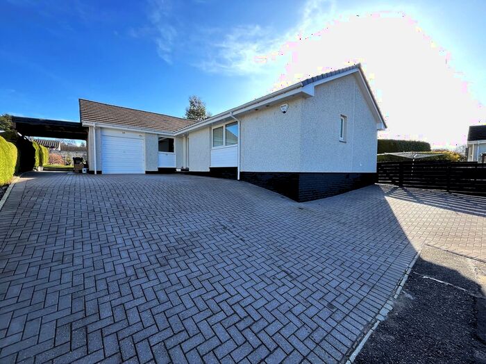 4 Bedroom Detached Bungalow For Sale In Cameron Avenue, Balloch, Inverness., IV2