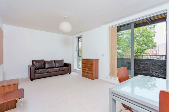 2 Bedroom Flat To Rent In Joslin Avenue, Colindale, NW9