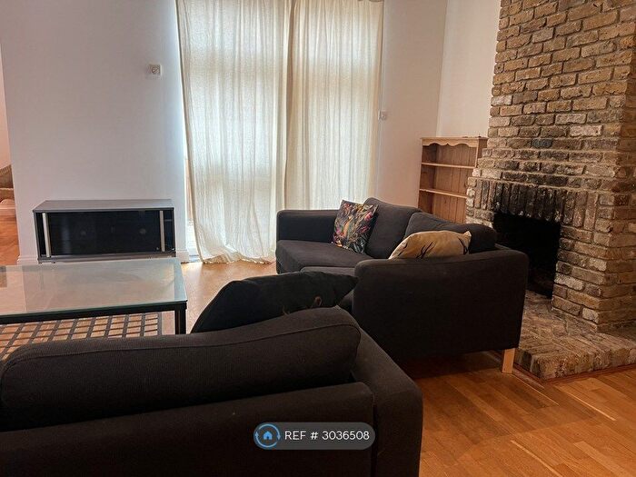3 Bedroom Terraced House To Rent In Regis Place, London, SW2