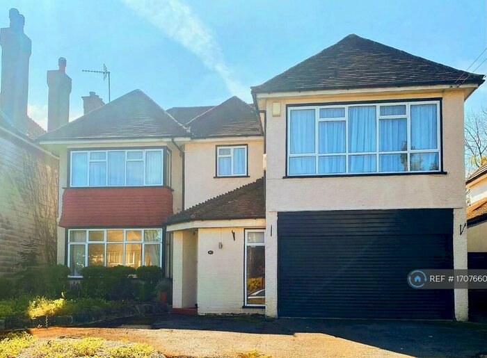 4 Bedroom Detached House To Rent In South Drive, Cheam, Sutton, SM2