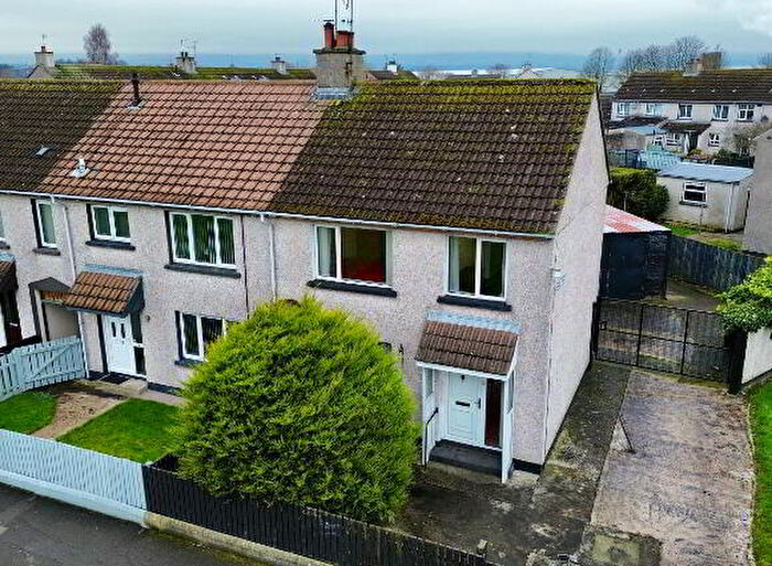 3 Bedroom End Of Terrace House For Sale In Moymore Ppace, L’derry, BT47