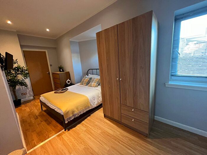 2 Bedroom Flat To Rent In Beechgrove Terrace, Aberdeen, AB15
