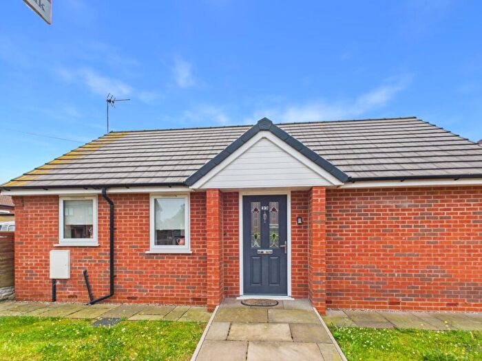 2 Bedroom Bungalow For Sale In Holly Rise, New Ollerton, Newark, NG22