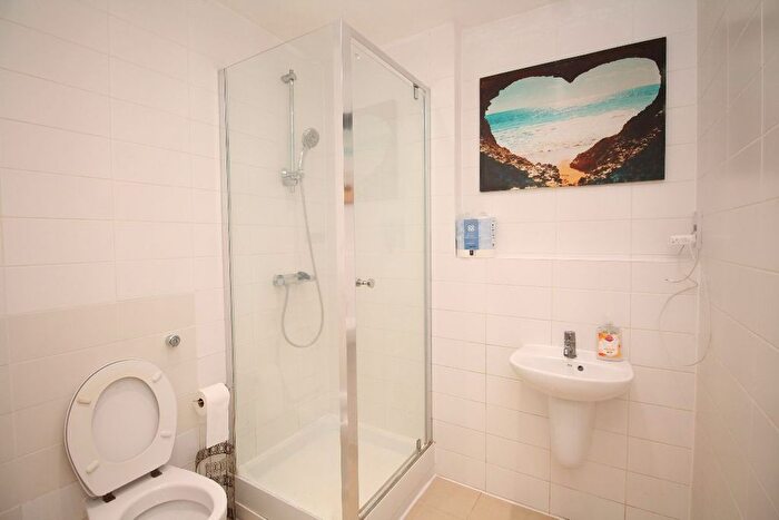 4 Bedroom Terraced House To Rent In Minter Road, Barking, IG11