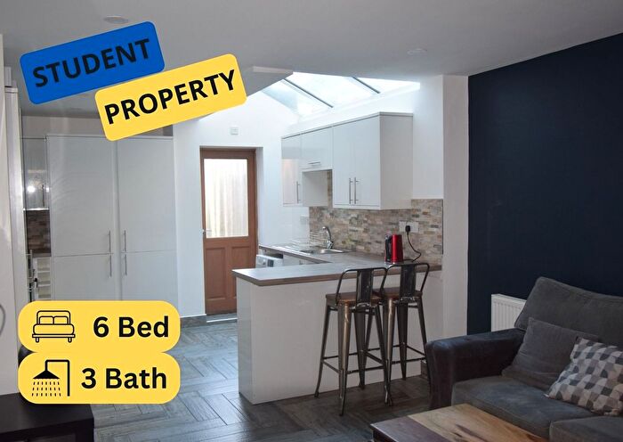 6 Bedroom Terraced House To Rent In Boughey Road, Stoke-On-Trent, ST4