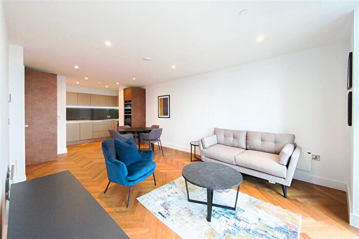 1 Bedroom Apartment To Rent In East Tower, Owen Street, M15