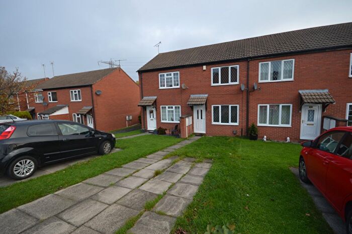 2 Bedroom Detached House To Rent In Central Street, Chesterfield, Derbyshire, S41