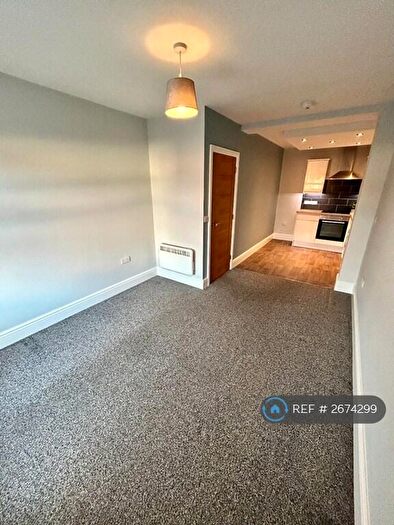 2 Bedroom Flat To Rent In Hamilton Road, Lincoln, LN5