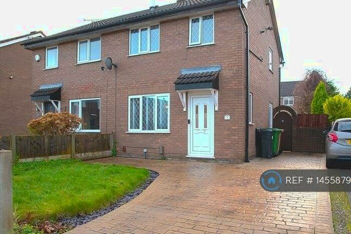 3 Bedroom Semi-Detached House To Rent In Mill Street, Farnworth, Bolton, BL4