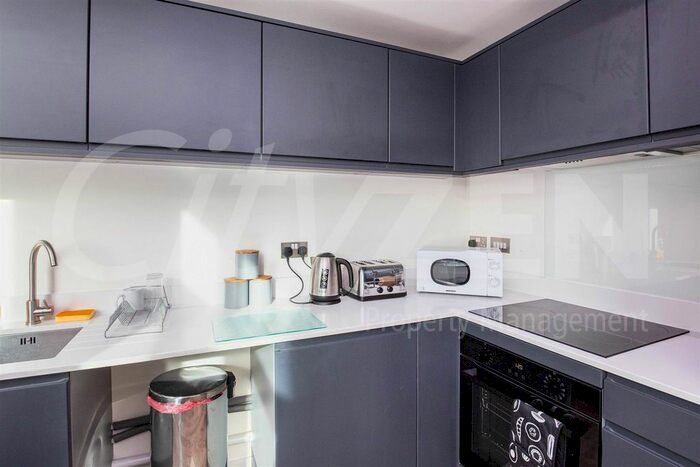 1 Bedroom Flat To Rent In Seymour Grove, Old Trafford, Manchester, M16