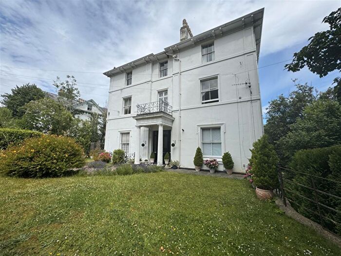 3 Bedroom Flat To Rent In Flat, Sutherland Hou Abbey Roadmalvernworcestershire, WR14