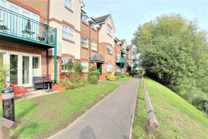 2 Bedroom Flat To Rent In Mill Stream Lodge, (), Rickmansworth, WD3