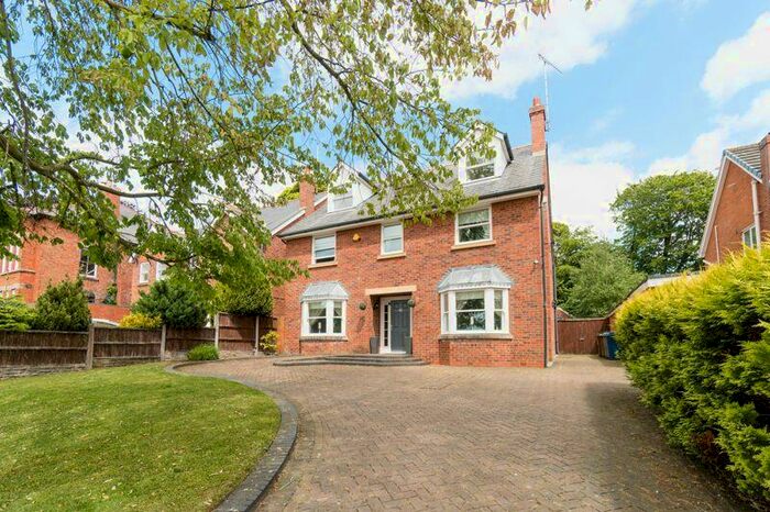 6 Bedroom Detached House To Rent In Winifred Lane, Aughton, L39