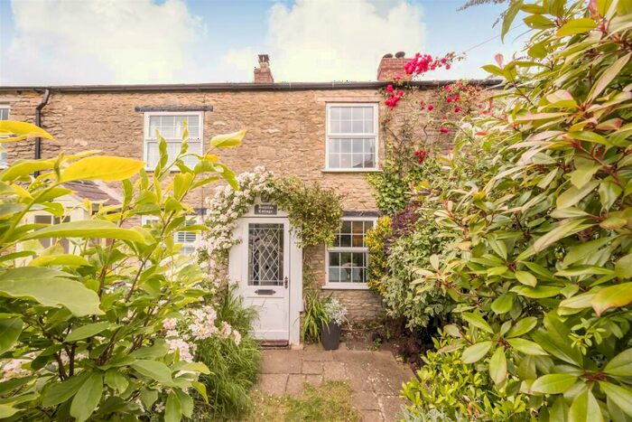 2 Bedroom Terraced House For Sale In High Street, Charlton On Otmoor, OX5
