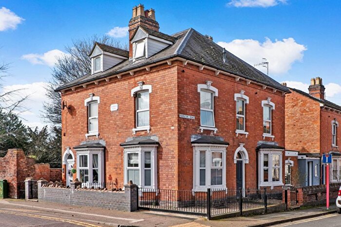 4 Bedroom Town House For Sale In Hamilton Road, Worcester., WR5