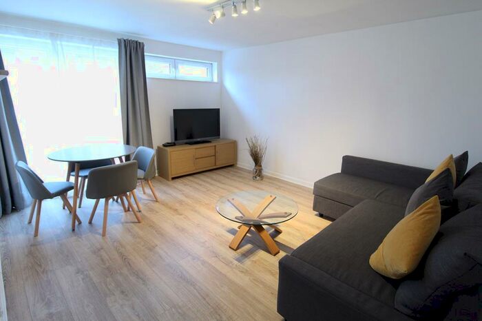 2 Bedroom Flat To Rent In Mearns Street, First Floor, AB11