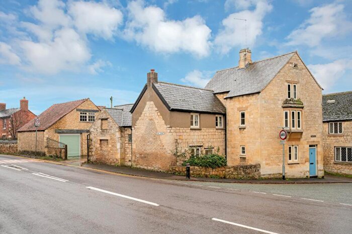 5 Bedroom Detached House For Sale In Church Road, Ketton, PE9