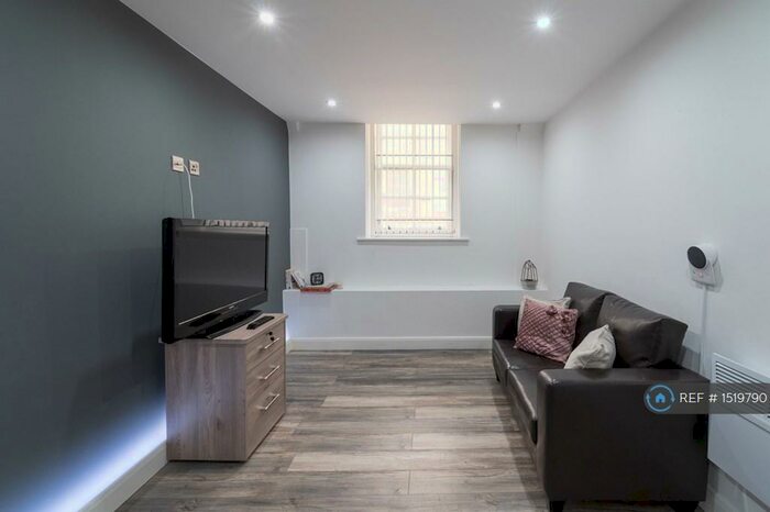 1 Bedroom Flat To Rent In Peckover Street, Bradford, BD1