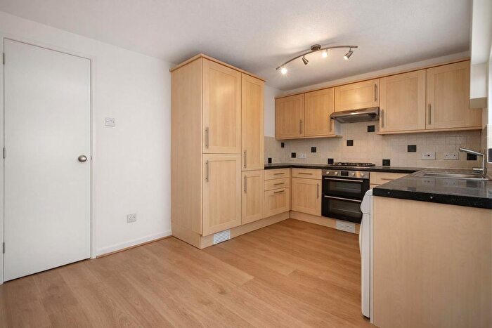 2 Bedroom Terraced House For Sale In Cygnet Close, Borehamwood, WD6