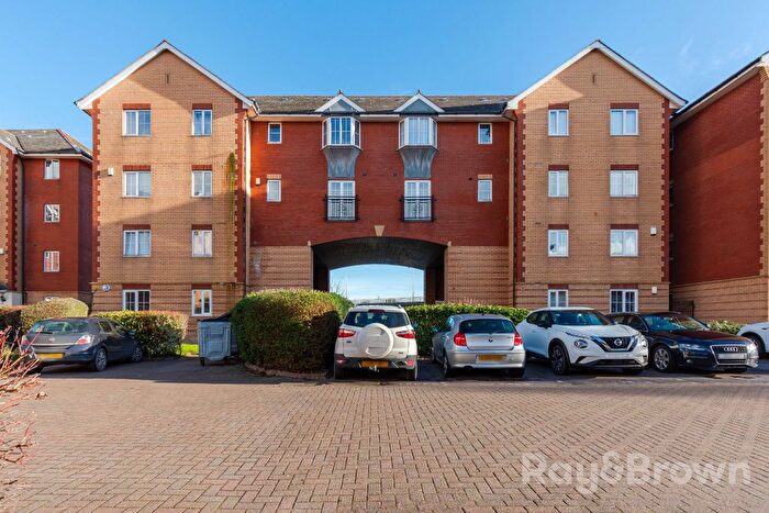 2 Bedroom Flat For Sale In Campbell Drive, Cardiff, CF11