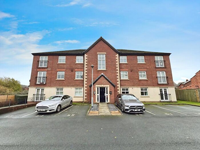 2 Bedroom Apartment For Sale In Regency Walk, Middlewich, Cheshire, CW10