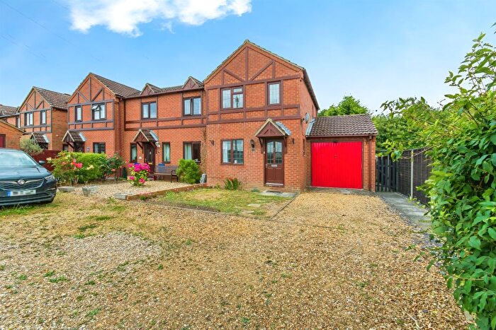 2 Bedroom End Of Terrace House For Sale In Richmond Way, Leverington, Wisbech, PE13