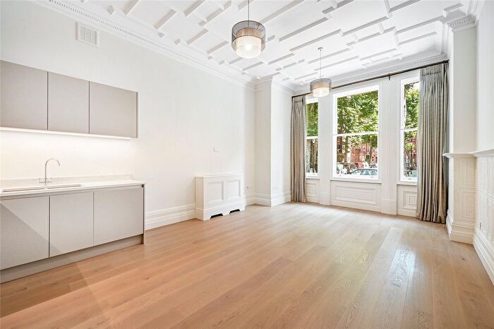 1 Bedroom Flat To Rent In Lower Sloane Street, London, SW1W