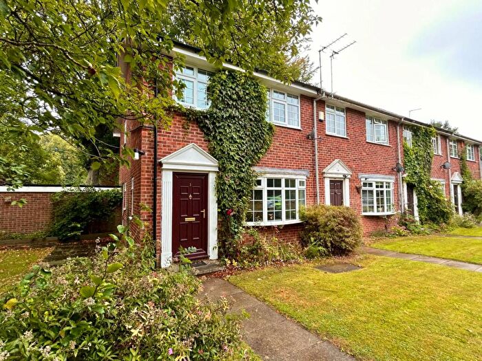 3 Bedroom End Of Terrace House To Rent In North Grange Mews, Headingley, Leeds, LS6