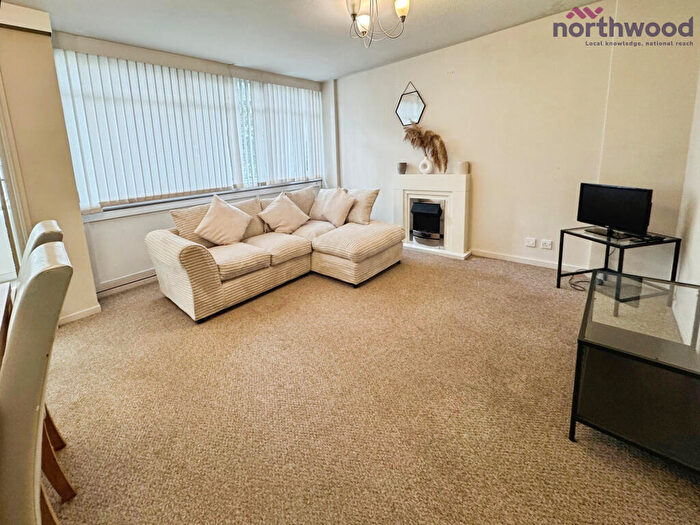 2 Bedroom Flat To Rent In Brampton Towers, SO16