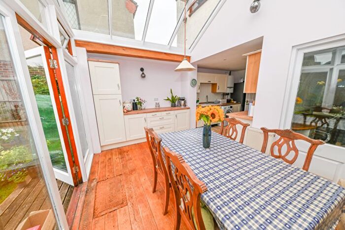 3 Bedroom Semi-Detached House For Sale In Paddock End, Denmead, PO7